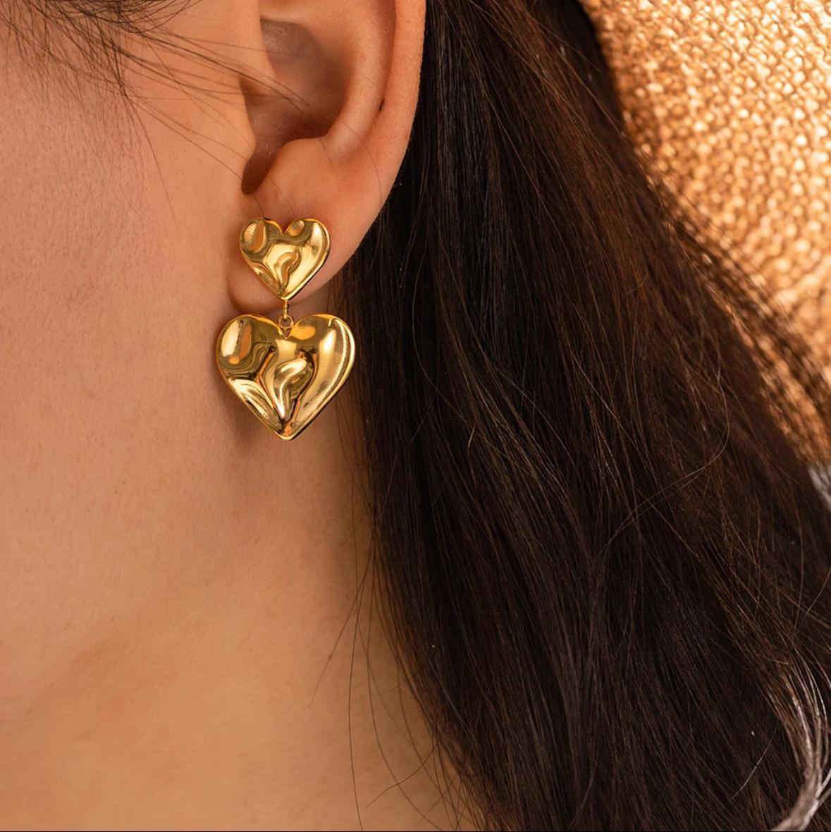 18k Gold Isabella Heart Earrings