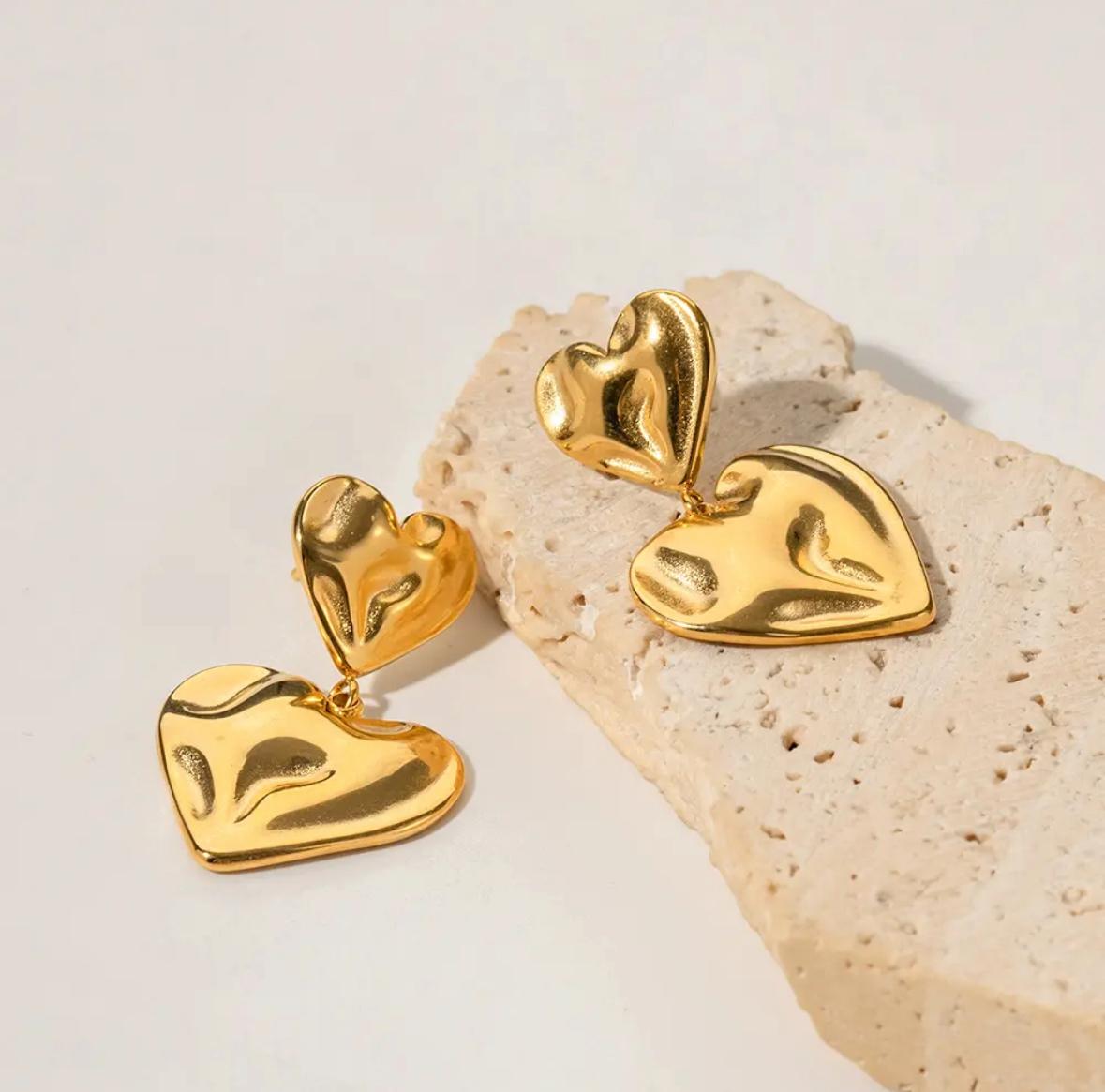 18k Gold Isabella Heart Earrings